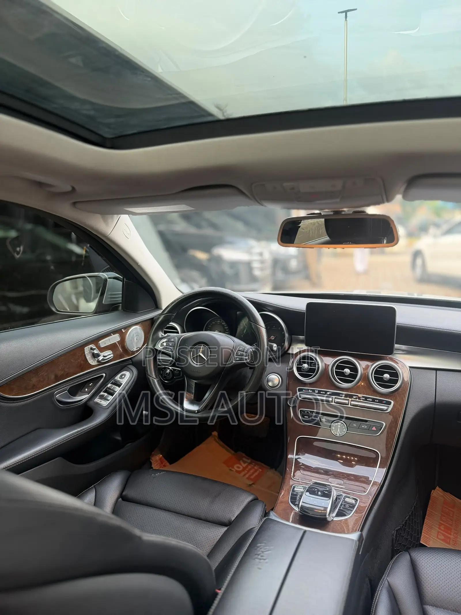 Mercedes-Benz C300 2016 Silver
