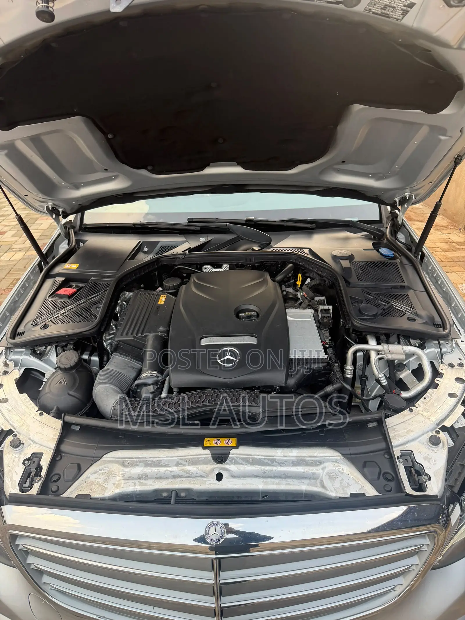 Mercedes-Benz C300 2016 Silver