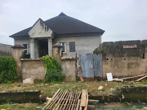 5bdrm Duplex in Ayodeji Zone, GRA Phase 1 for sale
