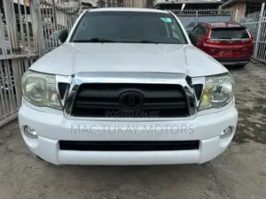Toyota Tacoma 2008 White