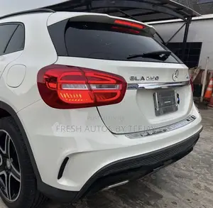 Mercedes-Benz GLA-Class 2017 White
