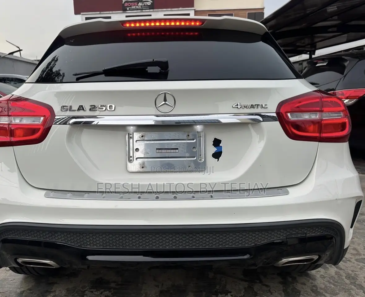 Mercedes-Benz GLA-Class 2017 White