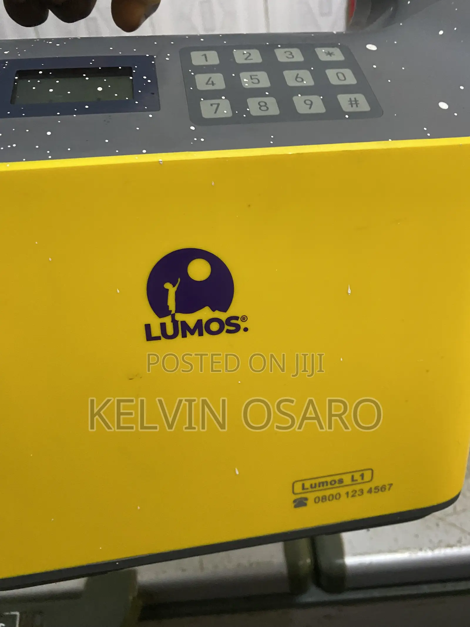 Neatly Used Lumos L1 Solar Generator