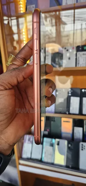 Apple iPhone XR 64 GB Orange
