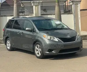 Toyota Sienna LE 7 Passenger Mobility 2012 Gray