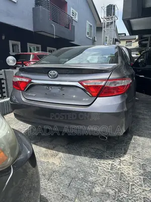 Toyota Camry SE 4dr Sedan (2.5L 4cyl 6A) 2017 Silver