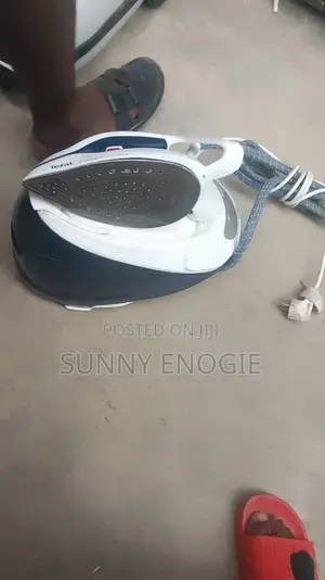 Industrial Steam Iron