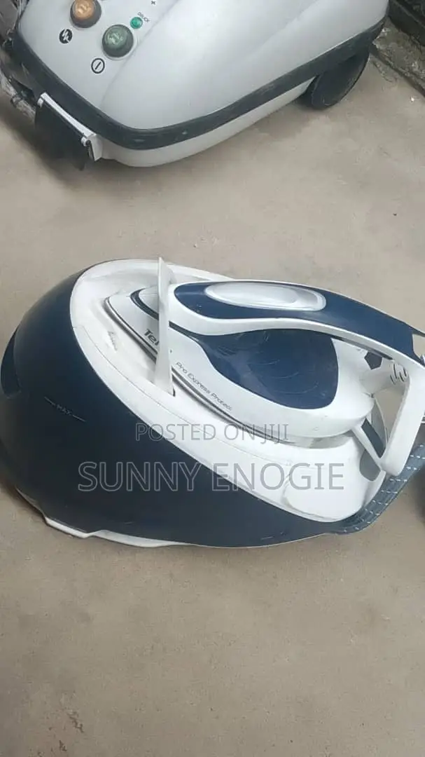 Industrial Steam Iron