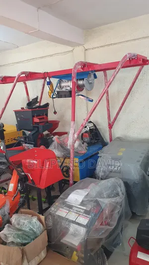 Builder Gantry Hoist or Portable Construction Hoist,