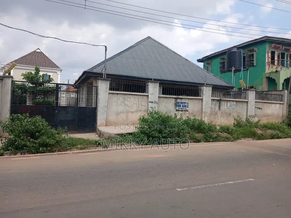305sqm Warehouse for Sale