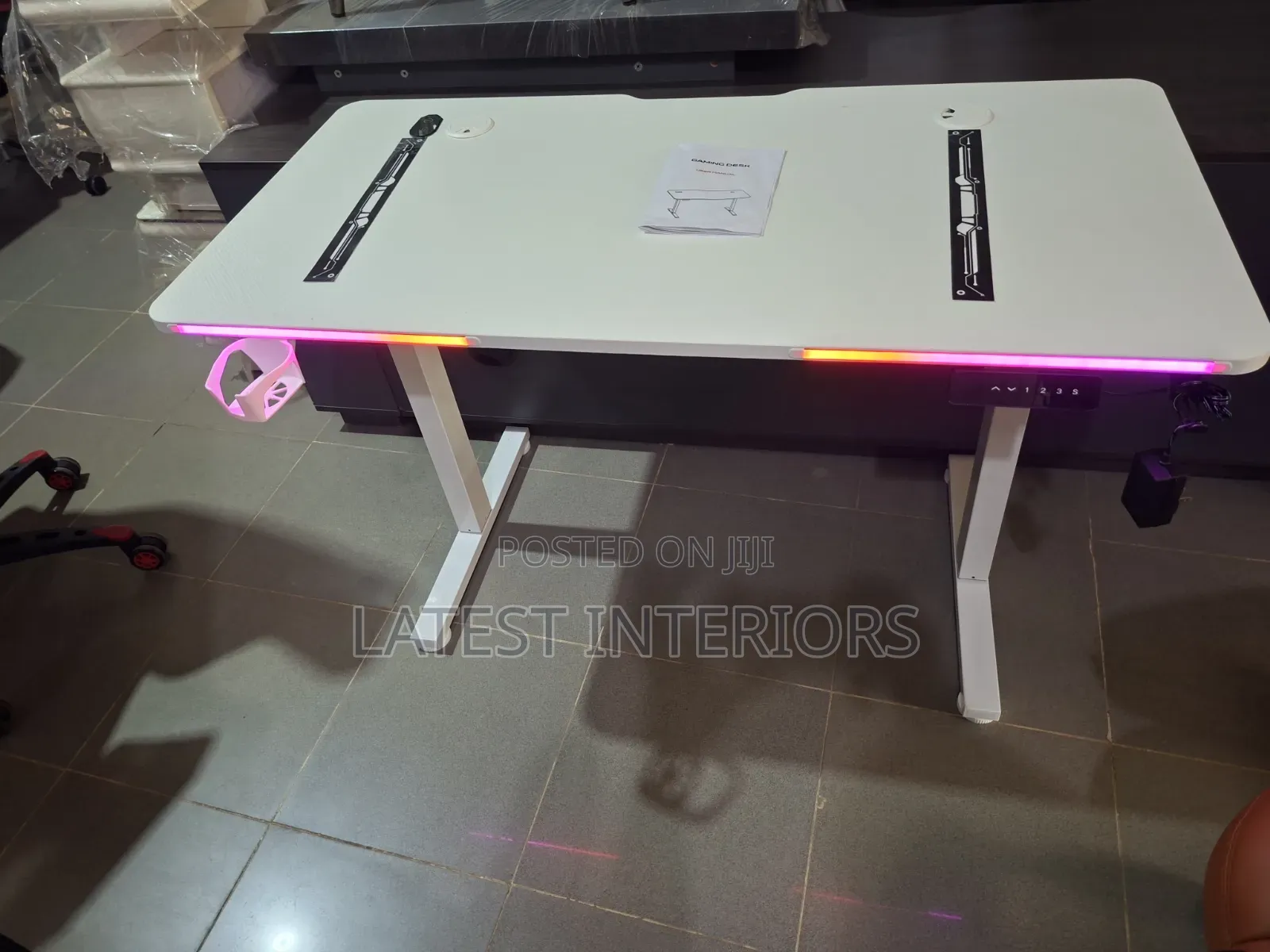 Electric Adjustable Gaming Table With Led Lights–Smart Height Control