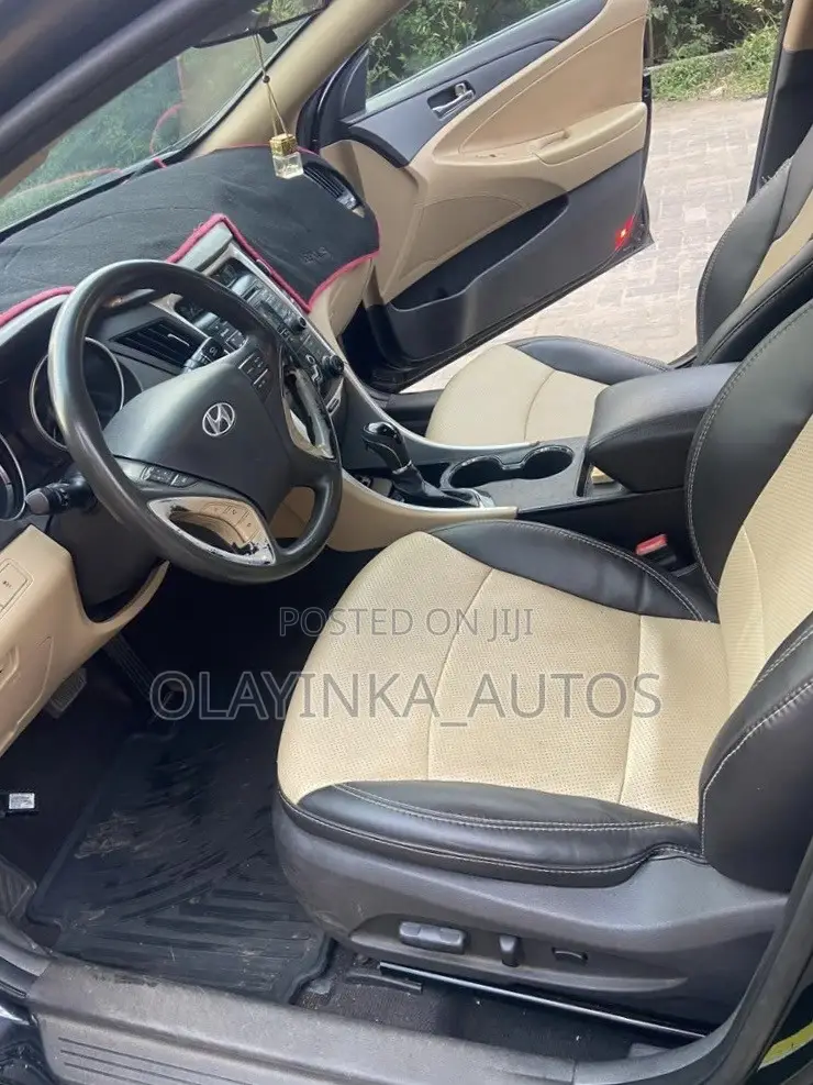 Hyundai Sonata 2012 Black