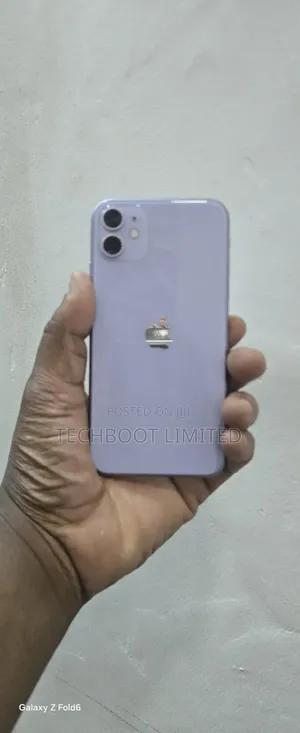 Apple iPhone 11 64 GB Purple