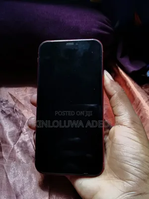 Apple iPhone XR 128 GB Red