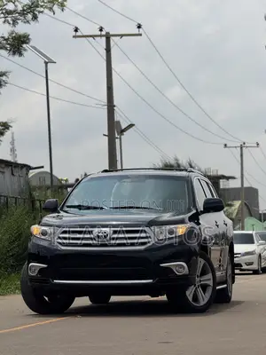 Toyota Highlander 2014 Black