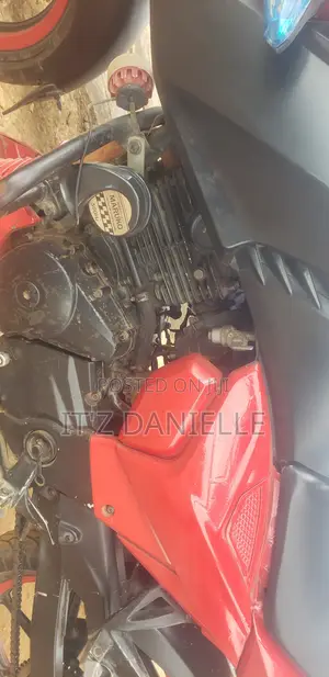 TVS Apache 180 RTR 2021 Red
