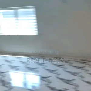 2bdrm Block of Flats in Adekunle for rent