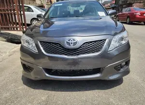 Toyota Camry 2010 Gray