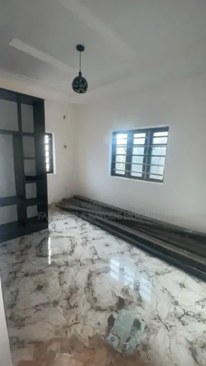 2bdrm Bungalow in Adeoyo for rent