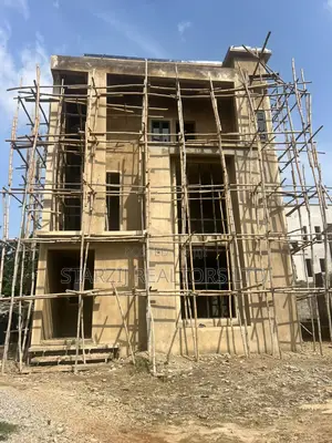5bdrm Duplex in Mabushi for sale