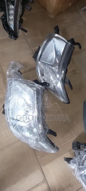 Head Lamp Hilux 2012 Model