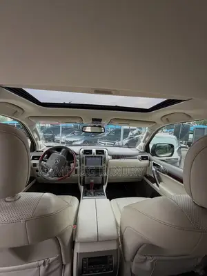 Lexus GX 2012 Gold
