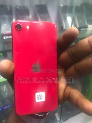 Apple iPhone SE 128 GB Red