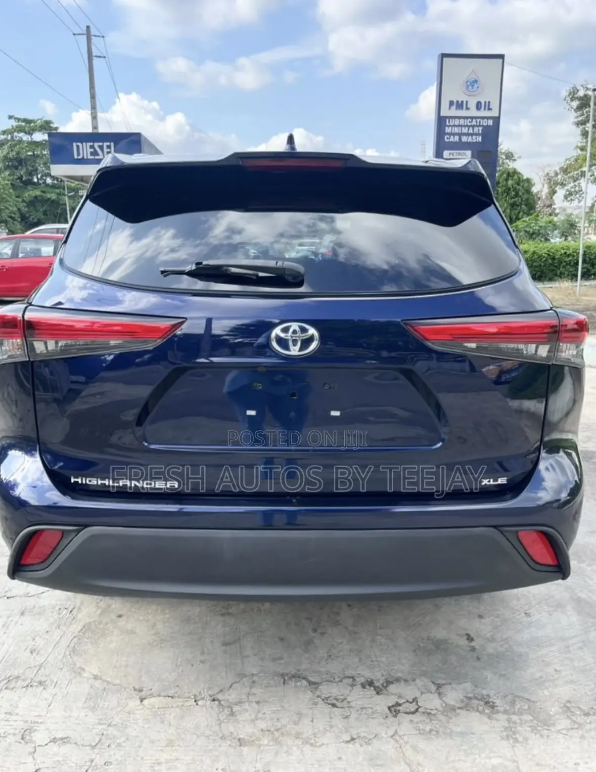 Toyota Highlander XLE 2021 Blue