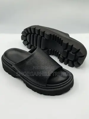 Covered Bertozzi Chunky Palm Slippers