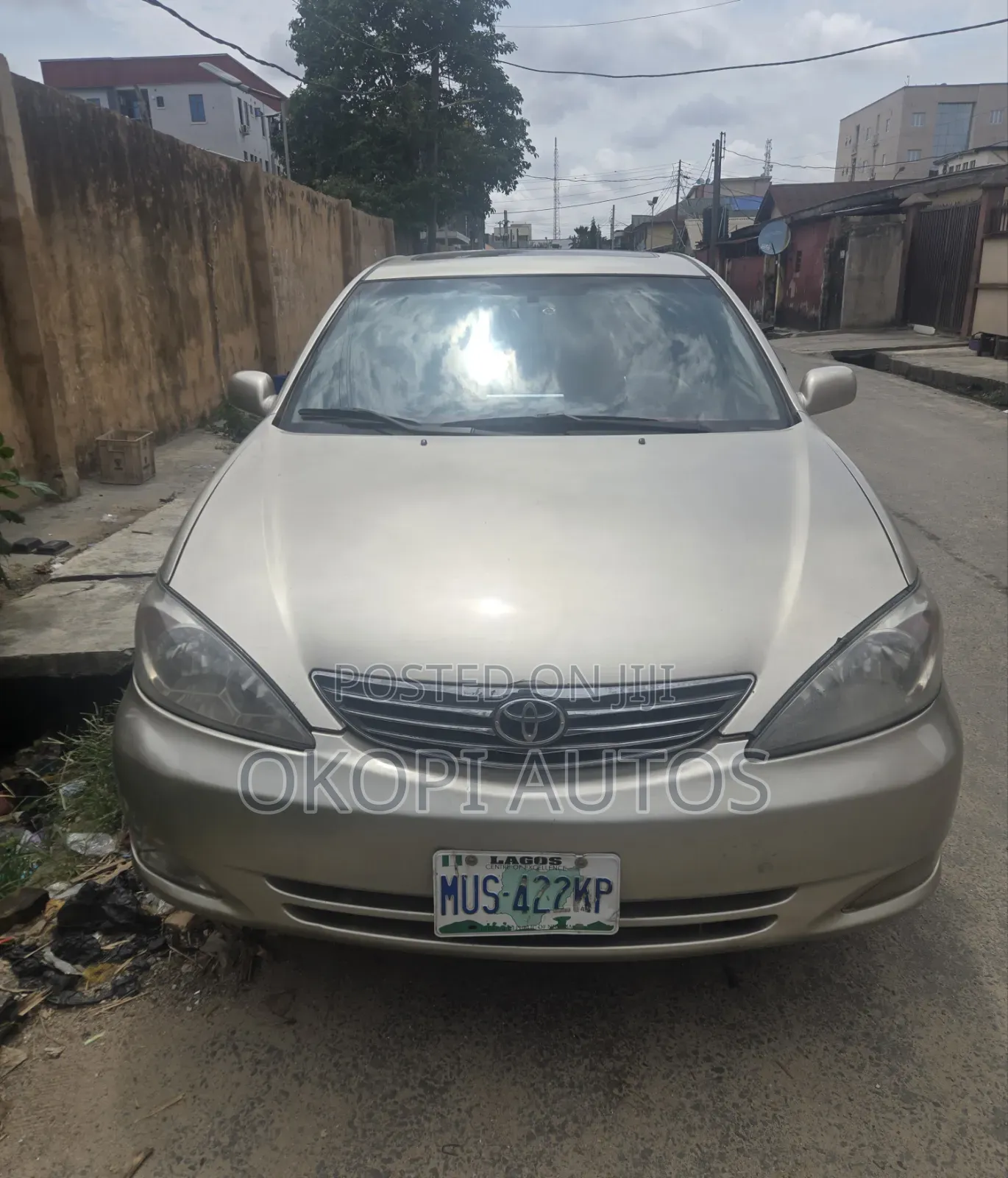 Toyota Camry 2004 Gold