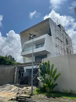7bdrm Duplex in Banana Island for sale