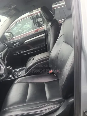 Toyota Highlander XLE 2019 Silver