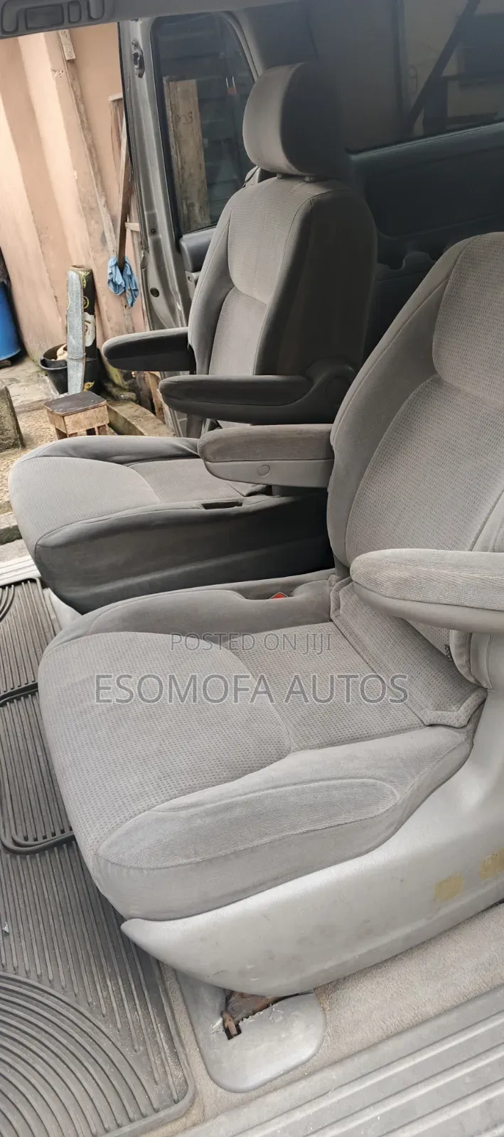 Toyota Sienna 2005 Silver