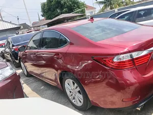 Lexus ES 2014 Red