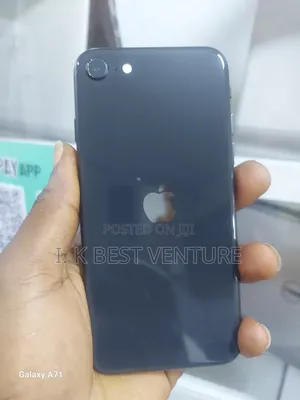 Apple iPhone SE (2020) 64 GB Black