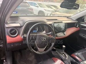 Toyota RAV4 Limited 4dr SUV AWD (2.5L 4cyl 6A) 2015 Black
