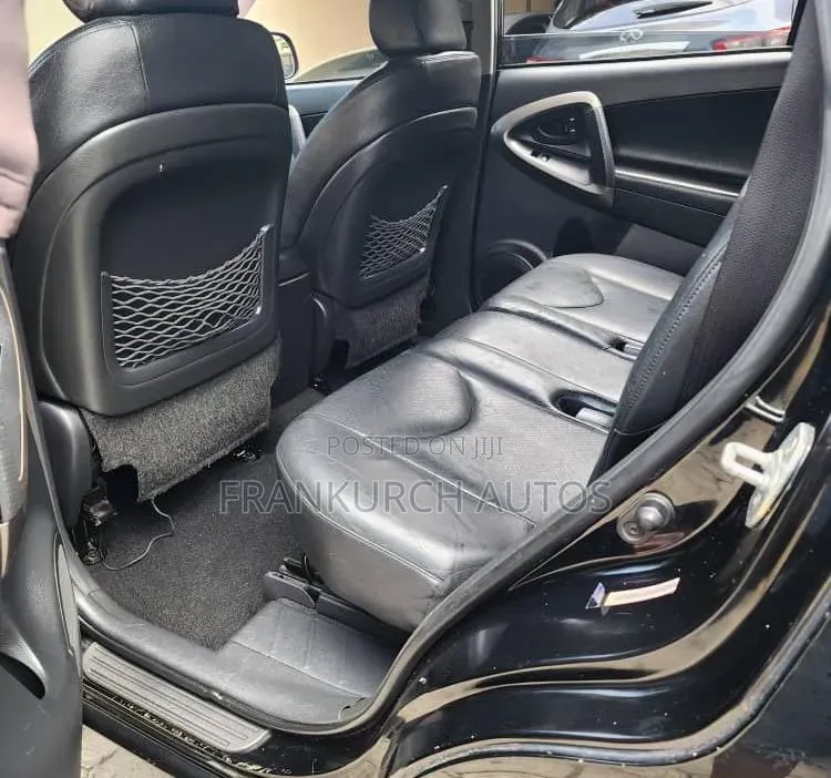 Toyota RAV4 2012 Black