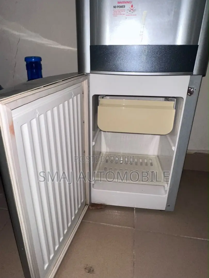 Barely Used Water Dispenser Machine With Fridge