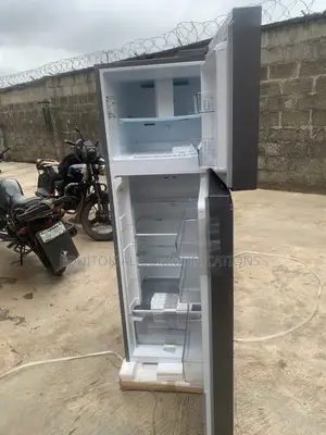LG 287L Refrigerator for Fresh Groceries and Drinks