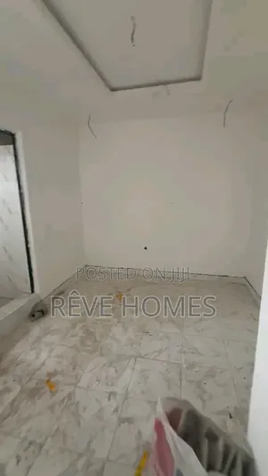 Mini Flat in Ilupeju Industrial Estate for rent