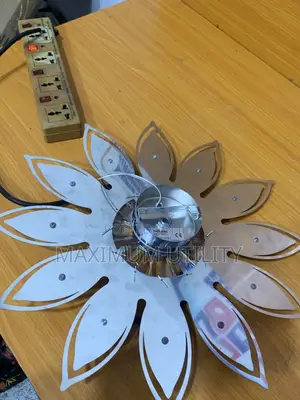 Vellmax 8watts Modern Floral Led Crystal Light