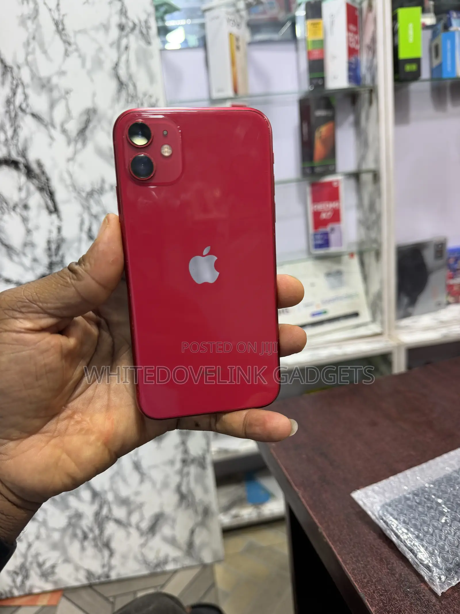 Apple iPhone 11 64 GB Red