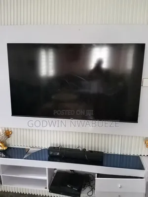 Hisense smartTV 65 Inches