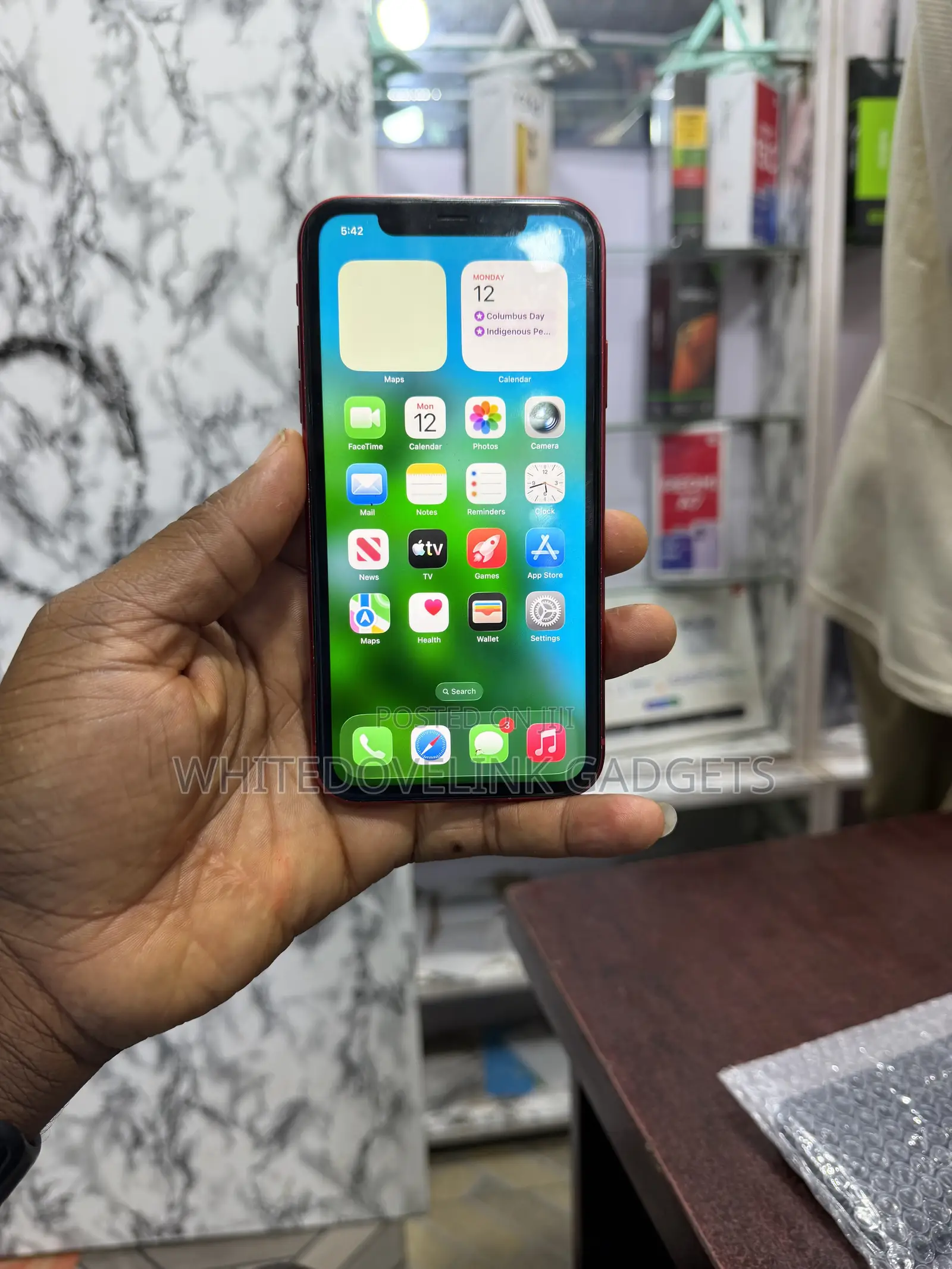Apple iPhone 11 64 GB Red