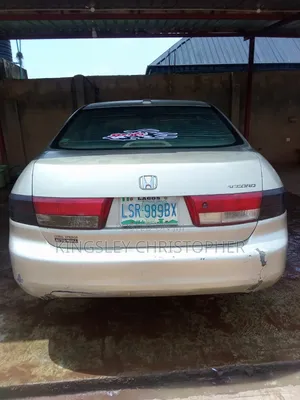 Honda Accord 2004 Gold