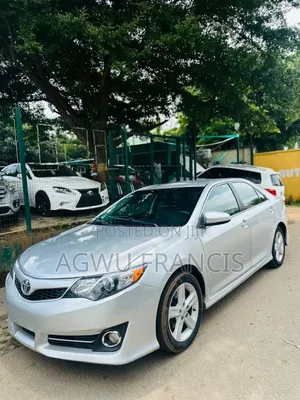 Toyota Camry SE 4dr Sedan (2.5L 4cyl 6A) 2016 Silver