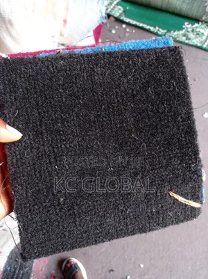 Normal Rug for Room Vip Available