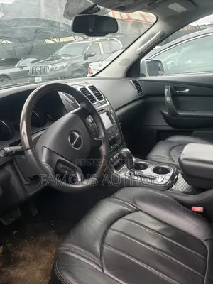 GMC Acadia 2027 Silver