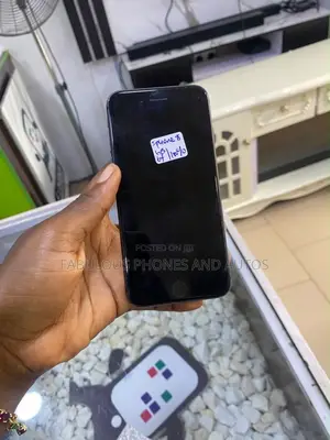 Apple iPhone 8 64 GB Black