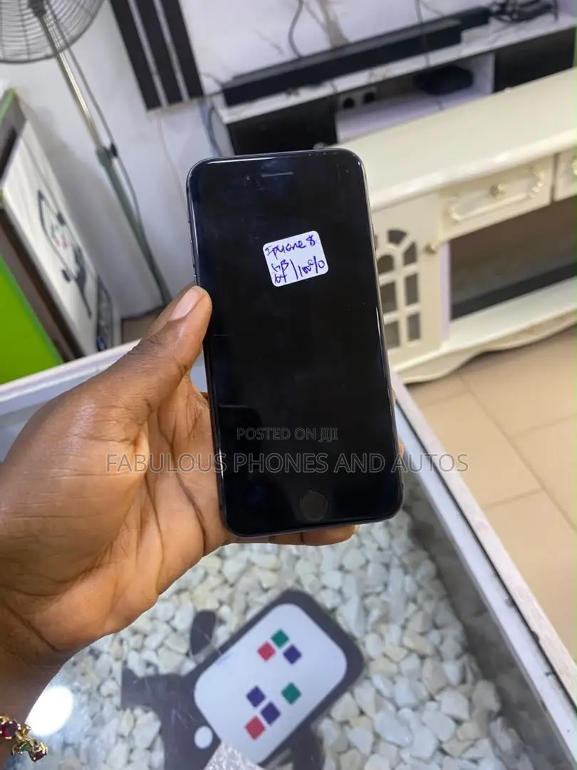 Apple iPhone 8 64 GB Black